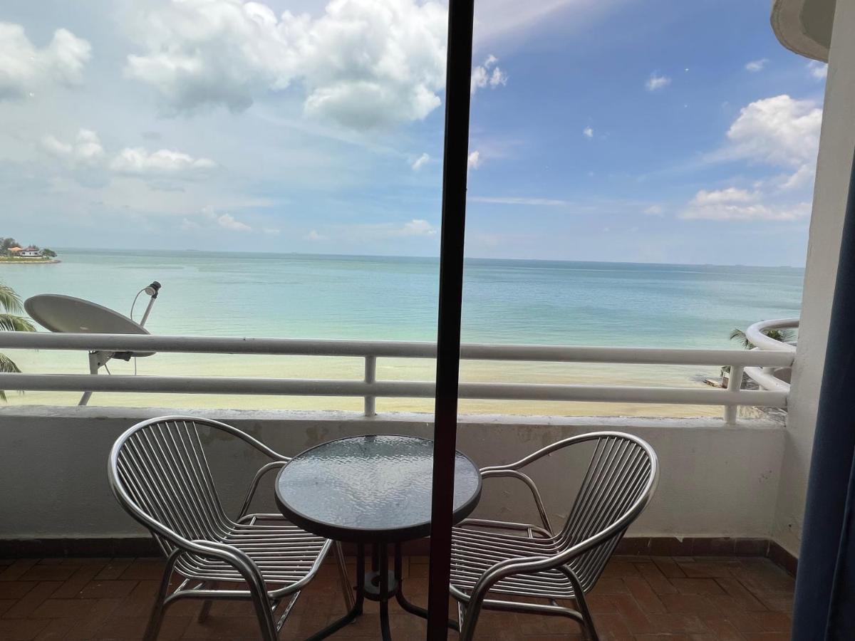 Апартаменти Tanjung Tuan Regency Port Dickson 1 Carpark Екстер'єр фото